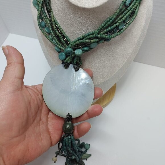 3/$30 Boho 70s Large Seashell Pendant Teal Wooden Bead Layered Necklacr Retro - Picture 8 of 10